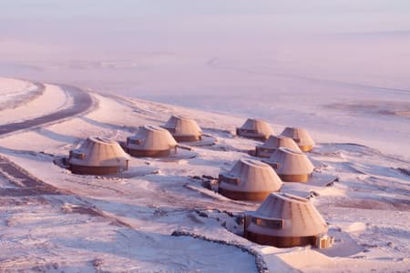 Volcano-In Hotel of Arrivals